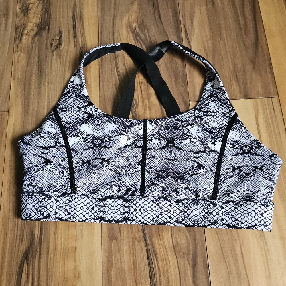 Zyia Cobra Metallic Light N Tight Adjustable Bra